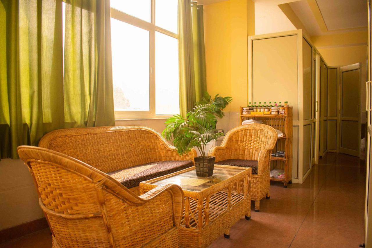 Mvt Guesthouse & Restaurant ริชิเคช ภายนอก รูปภาพ