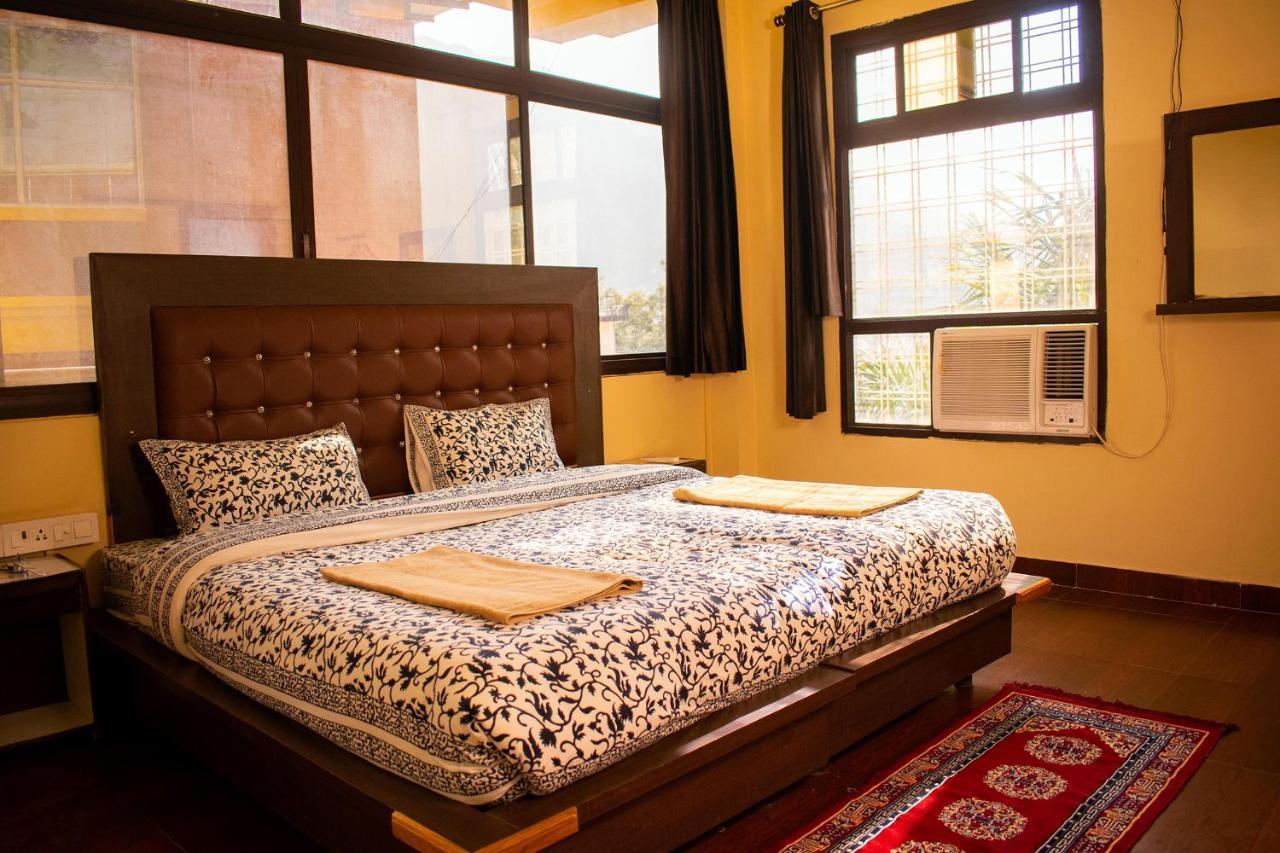 Mvt Guesthouse & Restaurant ริชิเคช ภายนอก รูปภาพ