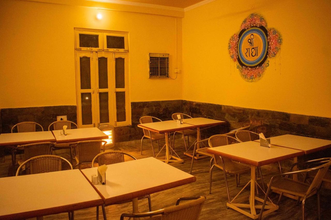 Mvt Guesthouse & Restaurant ริชิเคช ภายนอก รูปภาพ